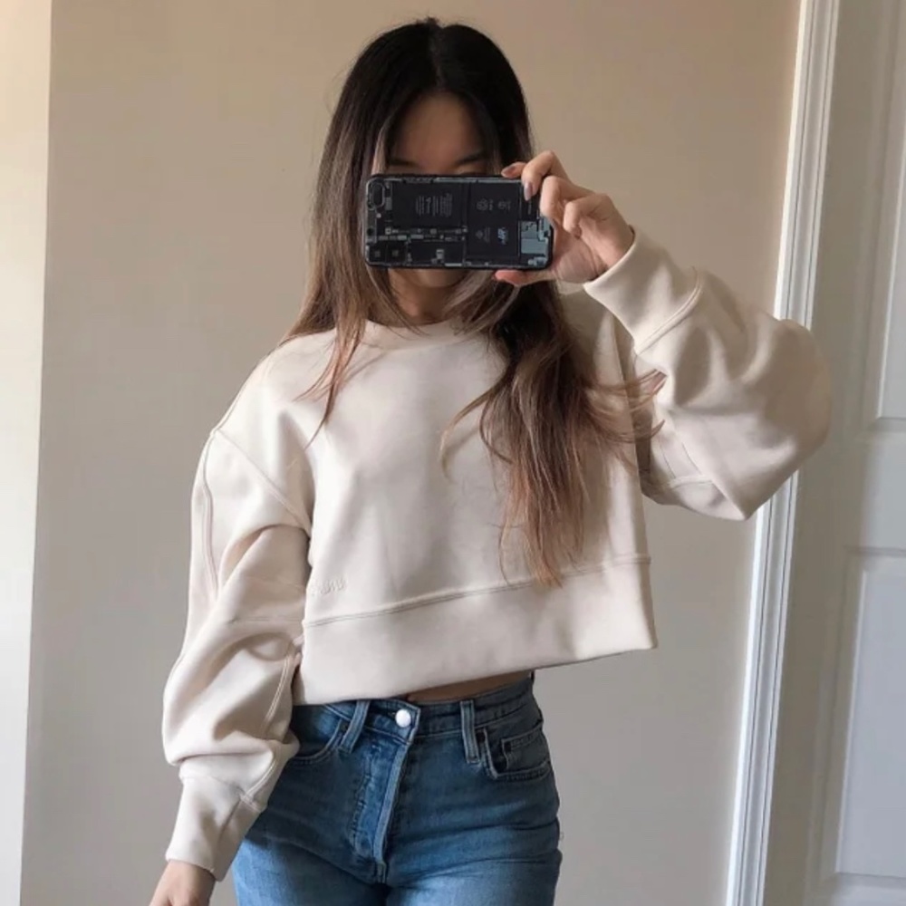 Lululemon Ambitions Crew crop sweater